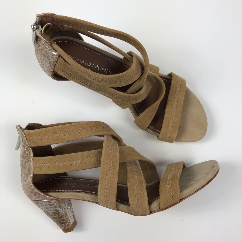 Donald J Pliner Zip Back Low Heel Sandal Size 6